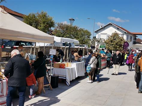 Saint Pierre dIrube succès du marché de printemps à Plaza berri