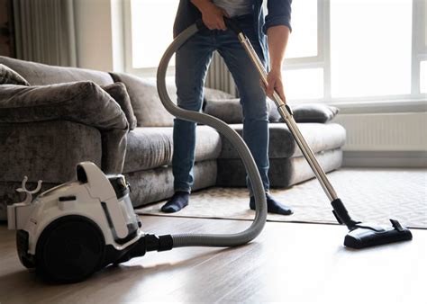 Cara Membersihkan Vacuum Cleaner Untuk Memaksimalkan Kinerja