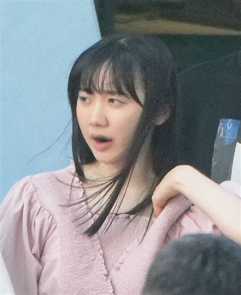 フォトギャラリー3枚目 超名門大の女子大生になっても芦田愛菜「猛暑でも完璧な女子高生姿を発見！」激レア写真 Fridayデジタル 芦田 芦田愛菜 愛菜