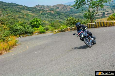 Bajaj Pulsar 250 Review, Road Test