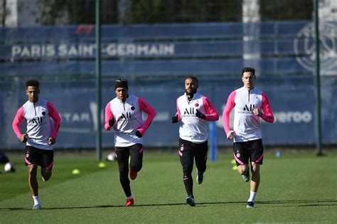 Paris Saint Germain Squad For Bordeaux Clash Paris Saint Germain