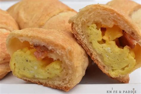 Bacon, Egg and Cheese Crescent Rolls • www.knifeandpaddle.com