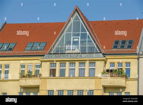 Altbau Ausgebautes Dach Hauptstra E Sch Neberg Berlin Deutschland