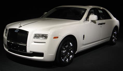 File:`11 Rolls-Royce Ghost (MIAS `11).jpg - Wikipedia