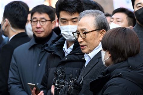 이명박 국민께 심려끼쳐 송구尹정부 성공위해 기도 서울경제