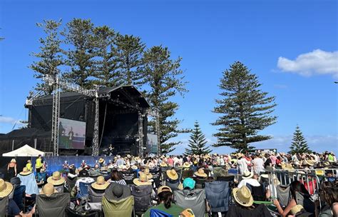 Kiama S Red Hot Summer Tour Sizzles