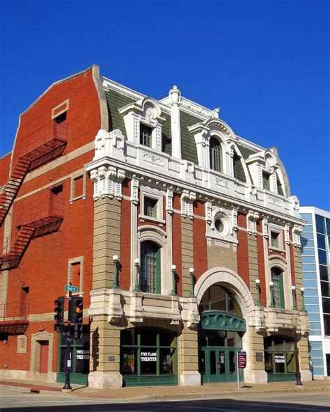 Dubuque Five Flags Theater Dubuque Iowa Built In 1910 A Flickr