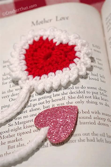 crochet-heart-bookmark10 - Crochet That