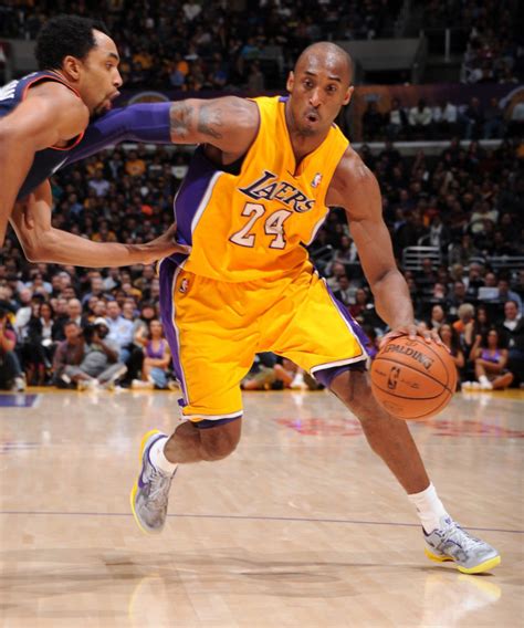 Kobe Bryant Debuts "Lakers" Nike Kobe 8 System | Sole Collector