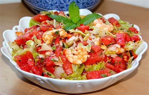 Ensalada De Langostinos Y Sand A Watermelon And Prawn Salad