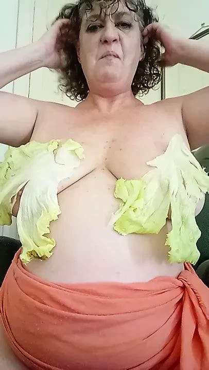 Do You Like Vegetables Amateur Amateur Porn Feat Susanmature By FapHouse XHamster