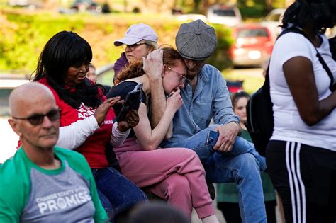 Dead In Louisville Bank Shooting Were Suspect S Colleagues Governor