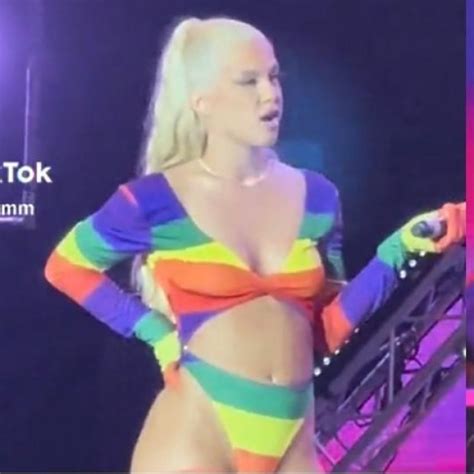 Hot Sexy Ema Radujko Bikini Pics