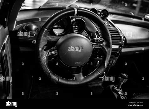 Smart brabus roadster hi-res stock photography and images - Alamy