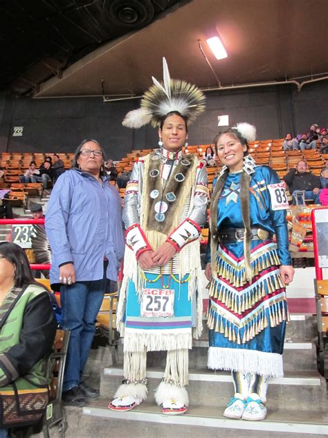 The Maȟpíya Lúta Times: Photo of the Day: Denver March Pow-Wow