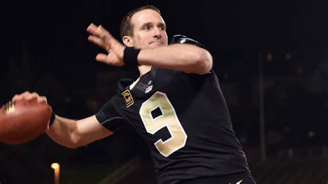 Drew Brees Just Broke The Nfl Passing Record And Spoke This Hugely