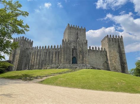 The 15 most spectacular medieval castles in the world, according to ...