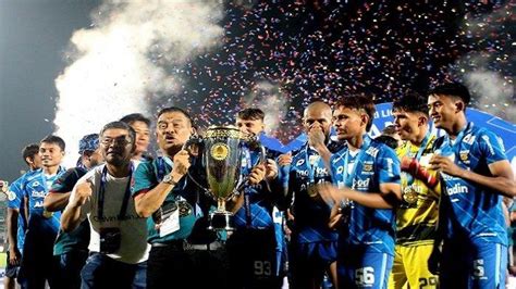 Bojan Hodak Pelatih Asing Pertama Yang Bawa Persib Bandung Juara Liga 1