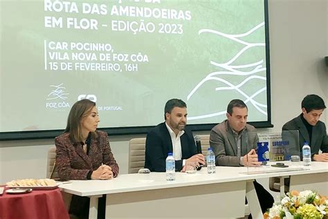 Rota das Amendoeiras em Flor junta turismo ferroviário e cultura