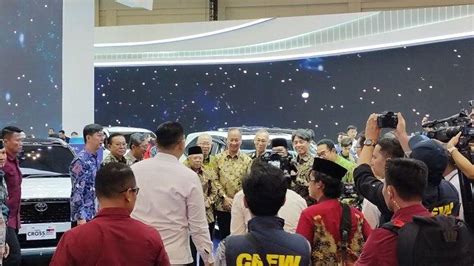 Wapres Kunjungi Mobil Elektrifikasi Di Tiga Booth GIIAS 2024 Exindo