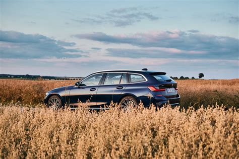 Der Neue Bmw 330d Xdrive Touring Modell M Sport Tansanit Blue Ii