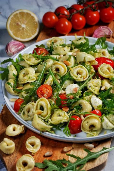 Italienischer Tortellini Salat Mit Pesto Einfaches Rezept