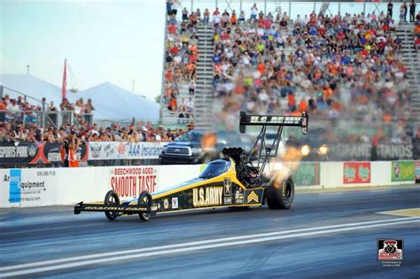 Tony The Sarge Schumacher And Crew At The St Louis Gateway Nationals In The Us Army Dragster