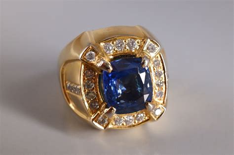 6ct Dark Blue Sapphire Men's Ring 18k | Gem Gardener