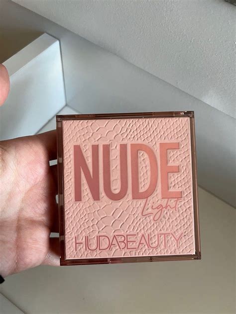 Huda Beauty Nude Obsession Light Beauty Personal Care Face