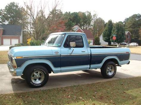 Two Tone Blue 12 Ton Short Bed Ford Trucks Old Ford Trucks Cool Trucks