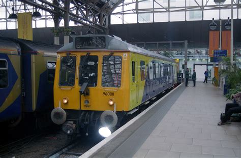 At Manchester Picadilly Former Class Dmu In The Flickr