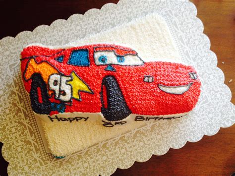 Lightning McQueen cake | Lightning mcqueen cake, Mcqueen cake, Lightning mcqueen