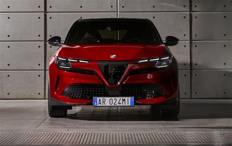 Alfa Romeo Junior Zmaga Italijanske Politike Novo Ime Za Alfo Siol Net