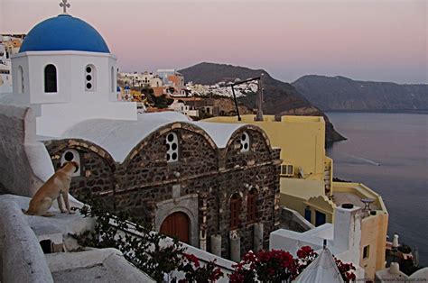 Most beautiful Santorini sunset in Oia | GLAM FAB HAPPY