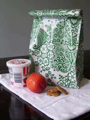 Oilcloth Lunch Bag Tutorial Here Dorie Blaisdell Flickr