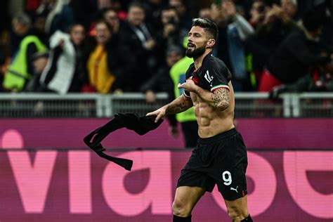 Milan Spezia Spunta Il Curioso Dato Sull Espulsione Di Giroud