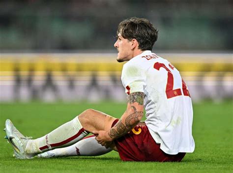 Zaniolo Esce Per Infortunio Roma In Ansia Verso Il Derby Le