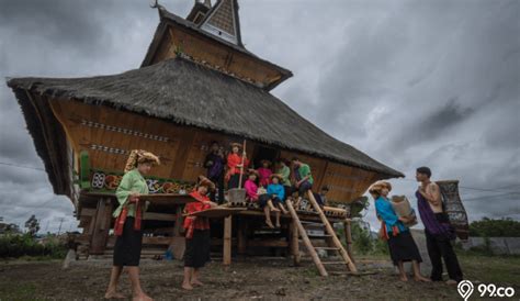 Fakta Rumah Adat Karo Hunian Asli Sumatra Utara Berbentuk Unik