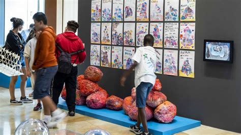 El Museo Guggenheim Bilbao Expone Obras Creadas Por Escolares