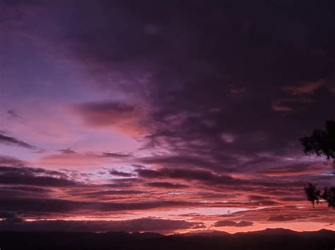 Why people are flocking to see the reddish sunset tonight 16