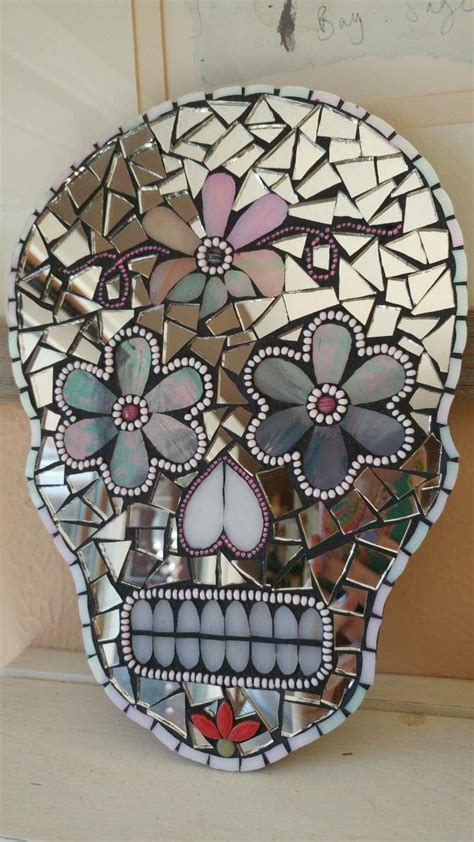 Pin By Debscolorfulcorner On Sugar Skull Mosaic Art Design Mosaic Glass Mosaic Art Mosaic