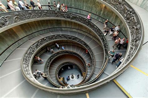 Museos Vaticanos Escaleras De Giuseppe Momo Rome Attractions