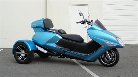 300cc Compeller Trike Scooter