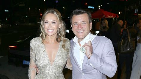 Kym Johnson And Robert Herjavec Are Married Here Are All The Wedding