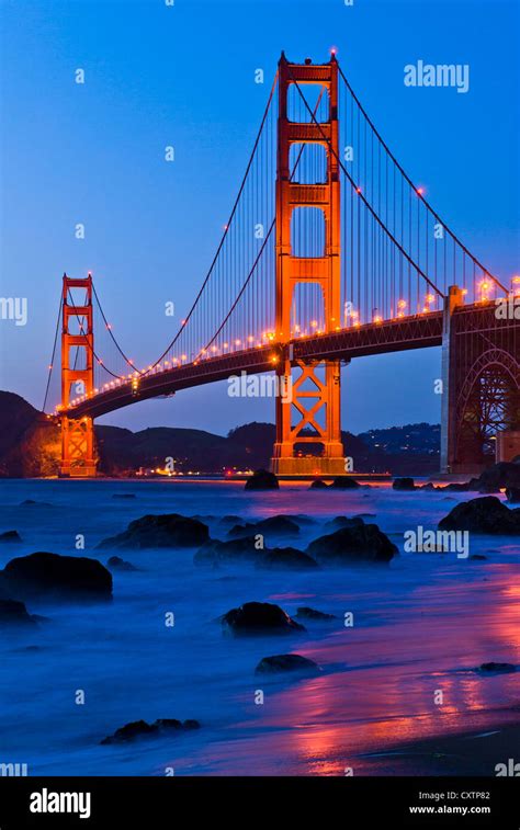 The Golden Gate Bridge at night, San Francisco, California, USA Stock ...