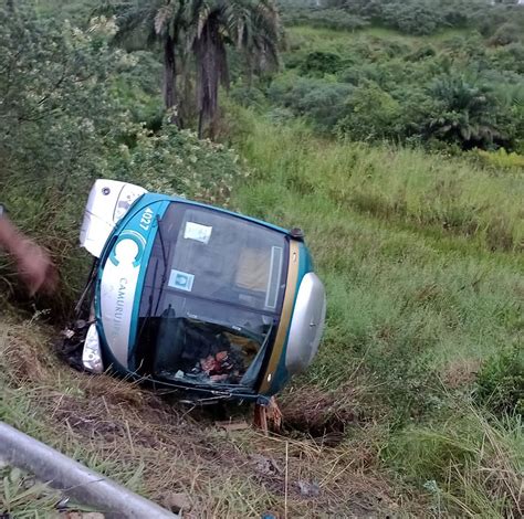 Nibus Cai Em Ribanceira E Deixa Feridos Em Trecho Da Br Na Bahia