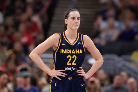 Caitlin Clark Receives Major Praise From Rebecca Lobo After Stellar