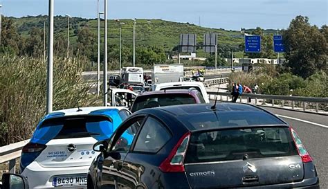 Trabajadores De Acerinox Cortan La Autov A Y El Acceso A Algeciras