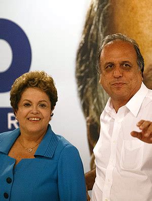 Dilma pede que PMDB aceite ministério futuro UOL Notícias