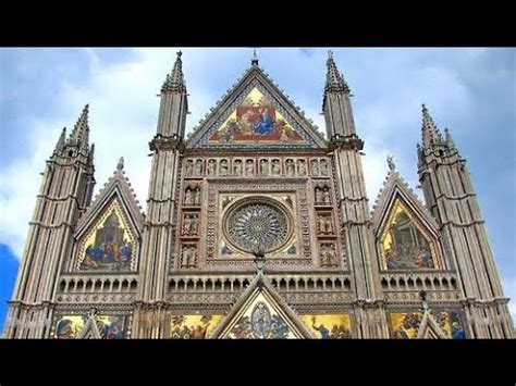 Descubre la majestuosidad de la Catedral de Orvieto Un tesoro gótico